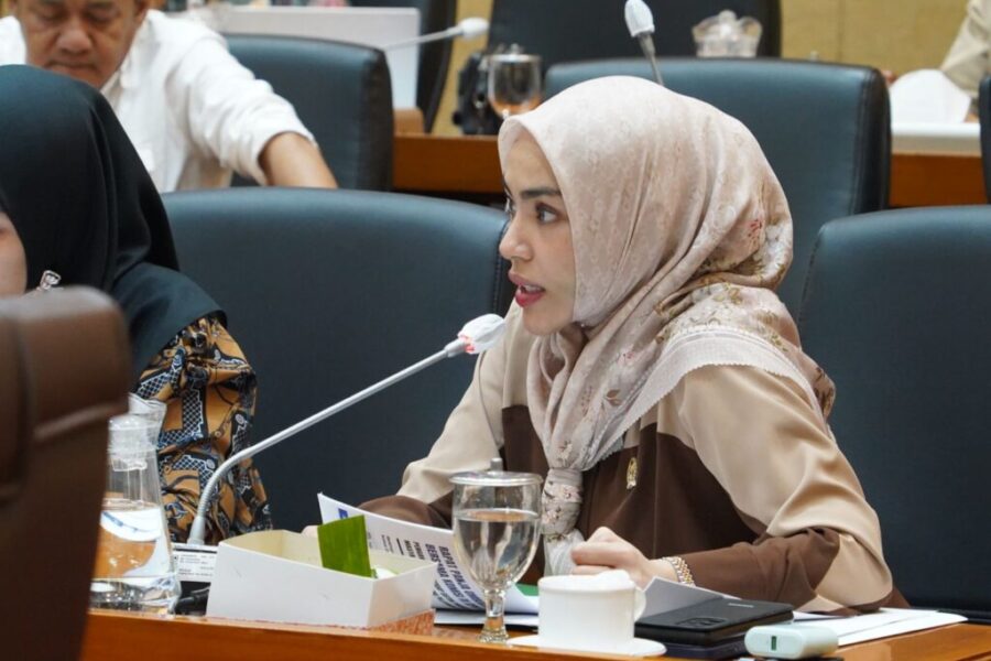 9A7ECC93-C77B-494F-B4CB-94FF02FA3FD1 9A7ECC93-C77B-494F-B4CB-94FF02FA3FD1